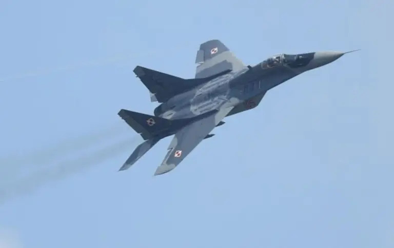 पोल्याण्डले युक्रेनमाथि रुसी आक्रमणको जवाफमा सैन्य विमान तैनाथ गर्‍यो