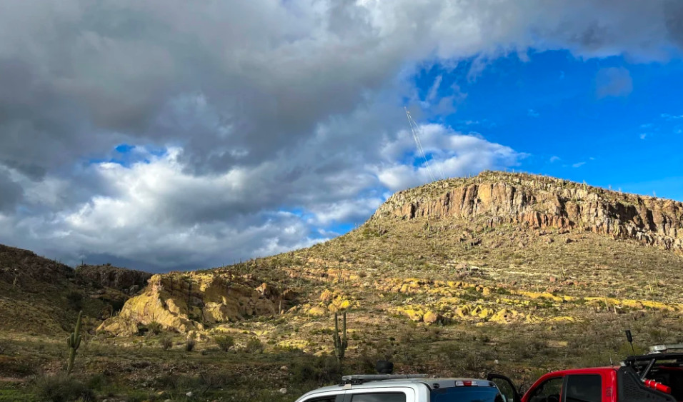 Four Killed in Arizona Helicopter Crash After Aircraft Strikes Slack Line in Mountainous Terrain